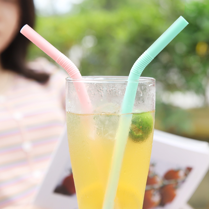 Silicone bendable straw