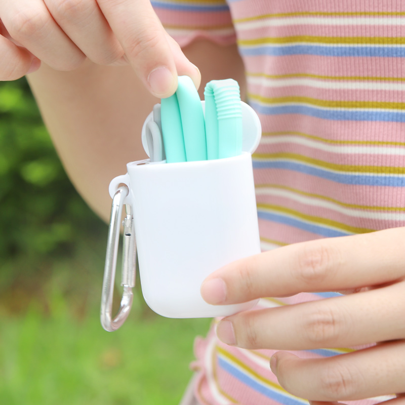 Silicone bendable straw