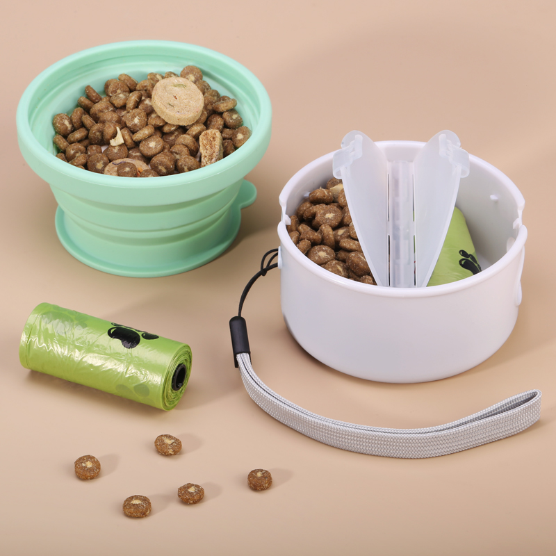 Travel dog bowl set